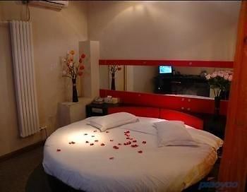 Harbin Dragon Jubilee Hotel Haicheng Экстерьер фото
